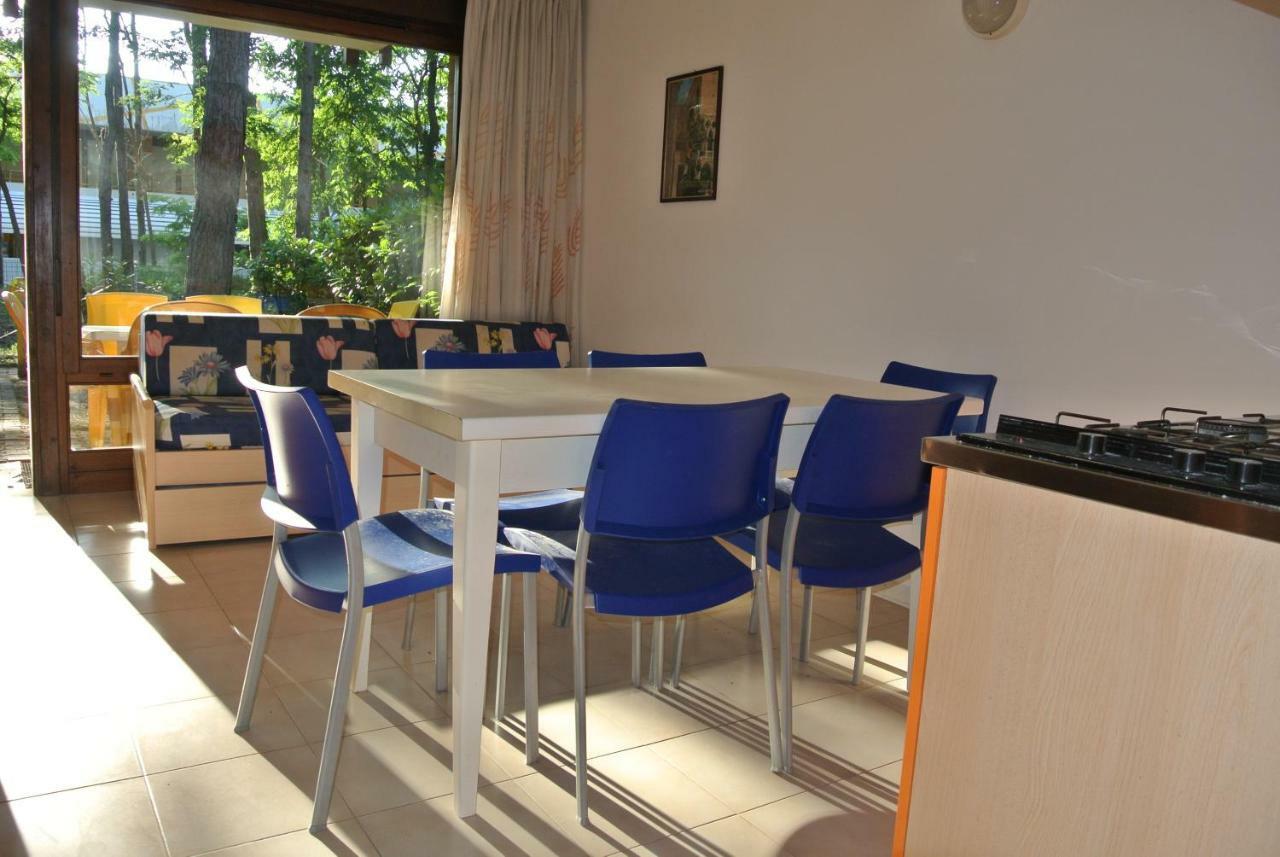 Villa Riviera 56 Lignano Sabbiadoro Bagian luar foto